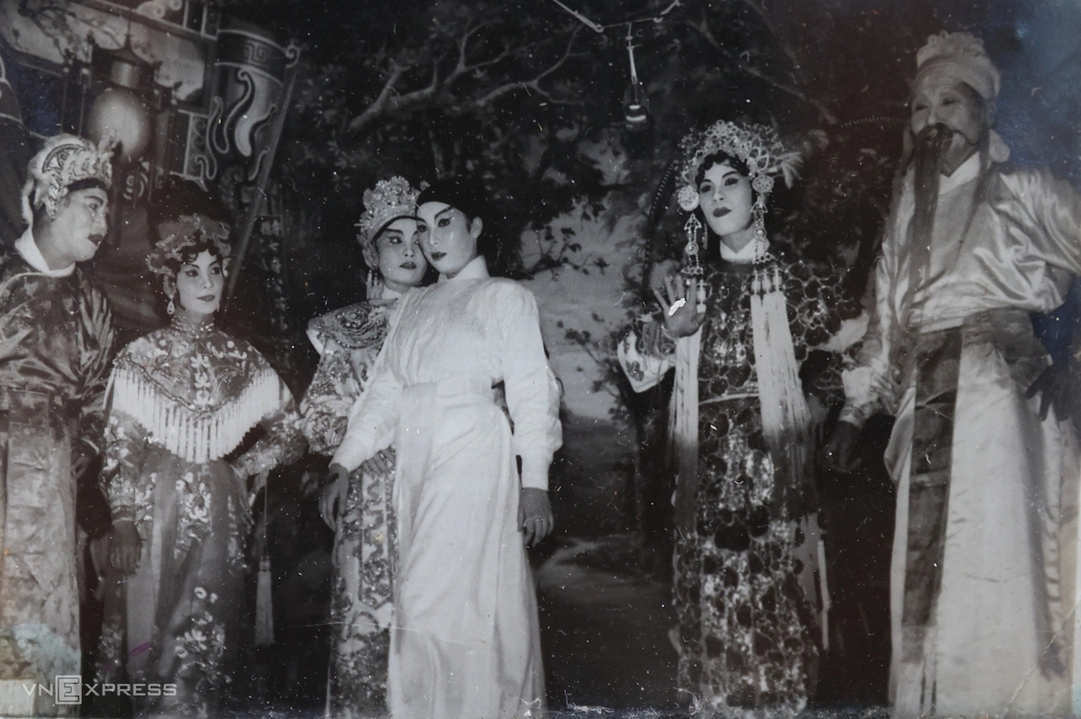 wm1-trien-lam-cai-luong-jpg-1788509219-1788509586