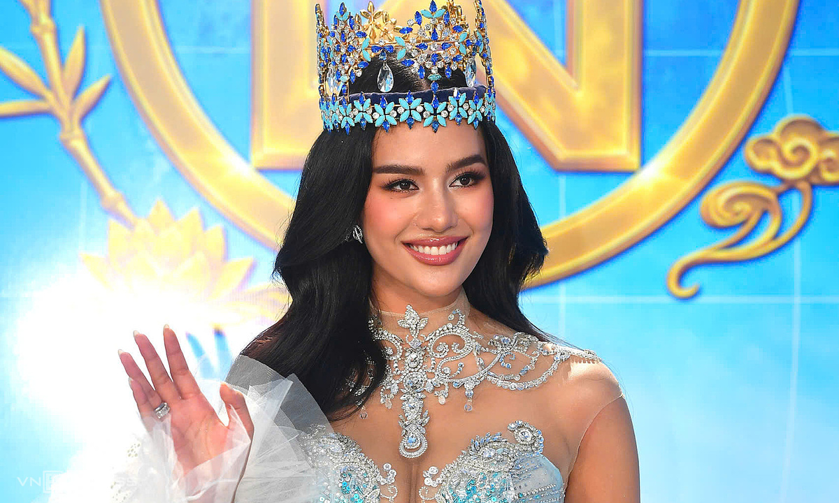 Hoa hậu, á hậu hội tụ thảm xanh chung kết Miss World