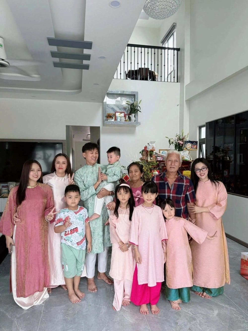 Quách Ngọc Tuyên: Tôi hạnh phúc khi xây nhà báo hiếu cha mẹ