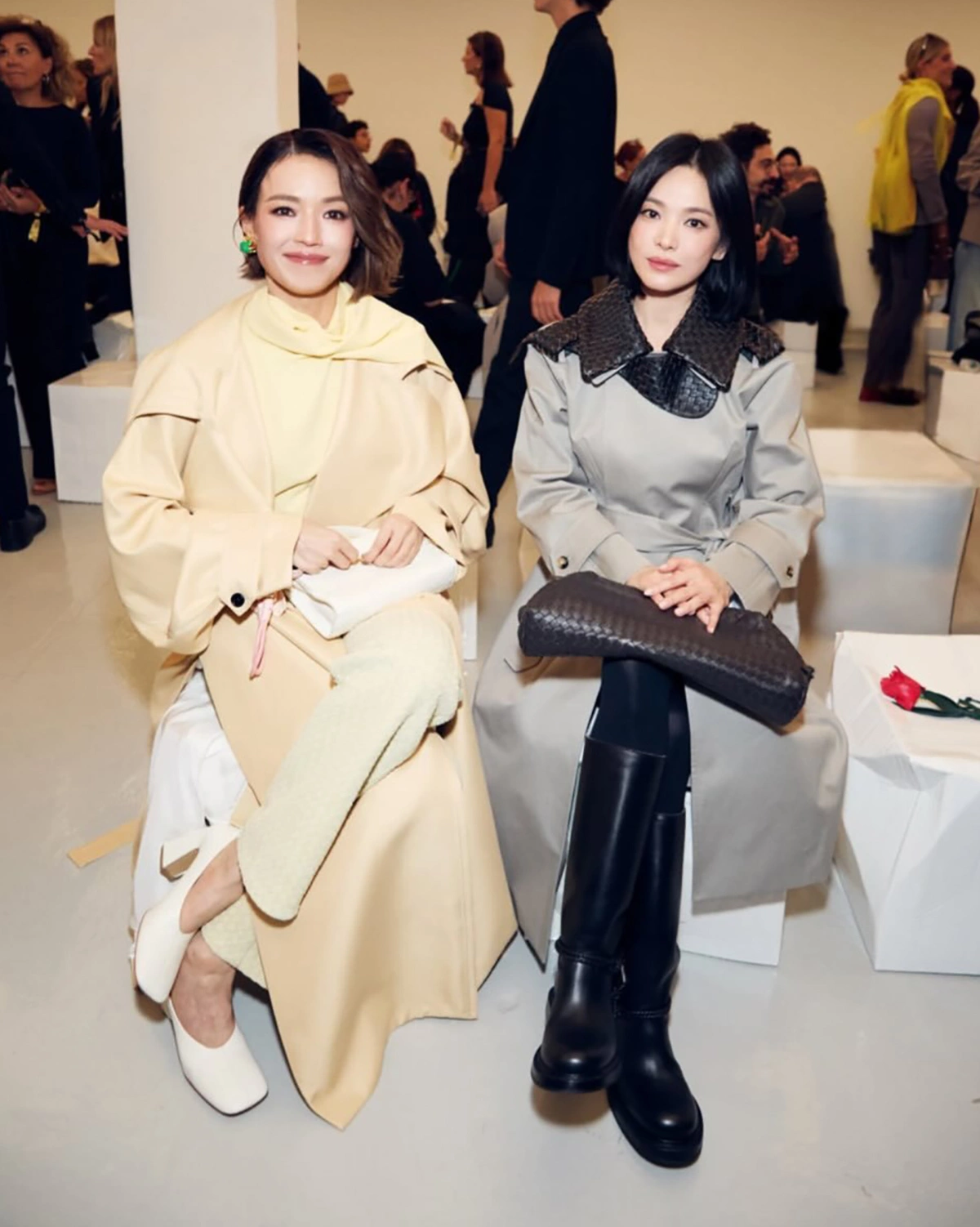 Thư Kỳ, Song Hye Kyo khoe sắc