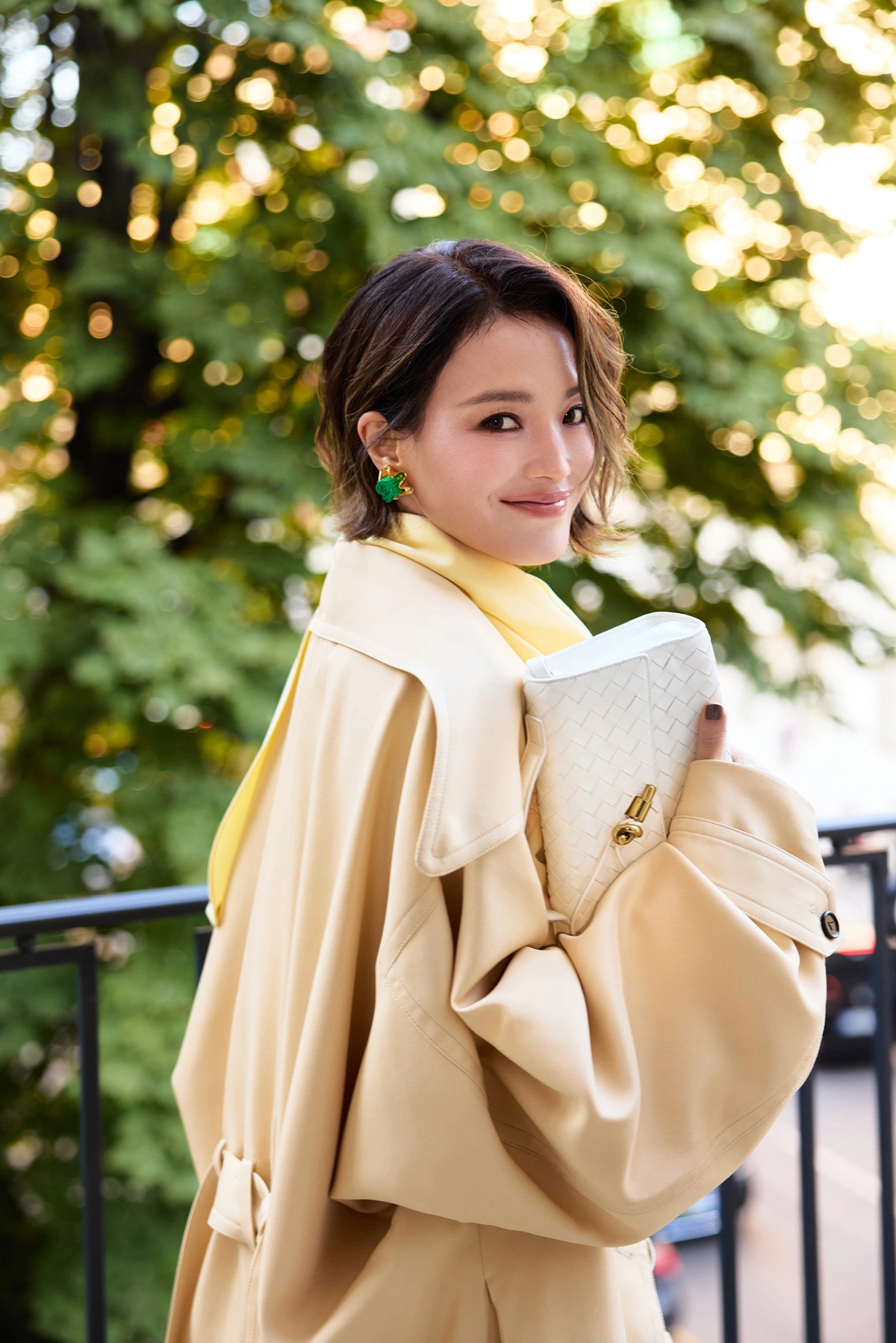 Thư Kỳ, Song Hye Kyo khoe sắc