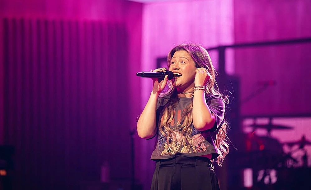 Kelly Clarkson bức xúc khi bị người bán hàng xem thường - Báo VnExpress Giải trí